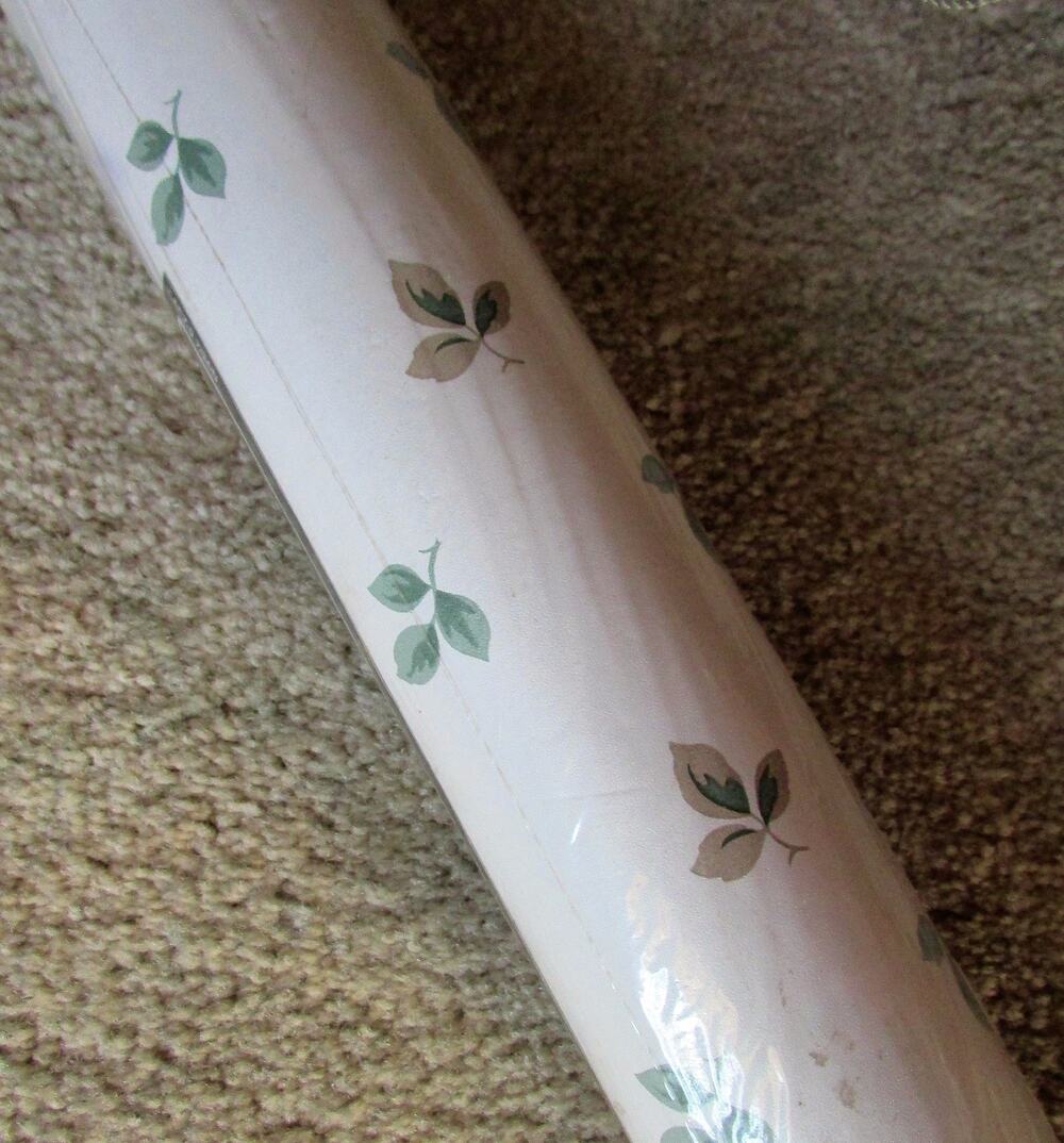 Vtg Laura Ashley Traditionals LA 5091 White Background w/ Sprig of Green Leaves